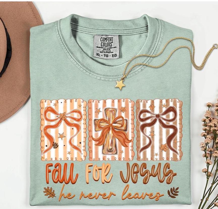 Comfort Colors Fall For Jesus Shirt: Christian Autumn T-Shirt
