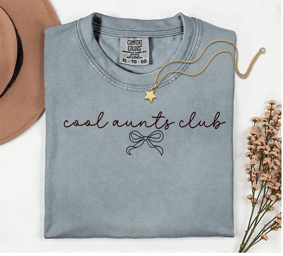 Comfort Colors Cool Aunts Club Shirt, Aunt T-Shirt, Family Gift, Women's Graphic Tee, Fun Aunt Gift, Soft Pre-Washed Cotton, Auntie Shirt