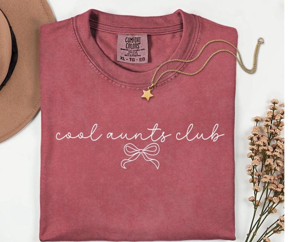 Comfort Colors Cool Aunts Club Shirt, Aunt T-Shirt, Family Gift, Women's Graphic Tee, Fun Aunt Gift, Soft Pre-Washed Cotton, Auntie Shirt